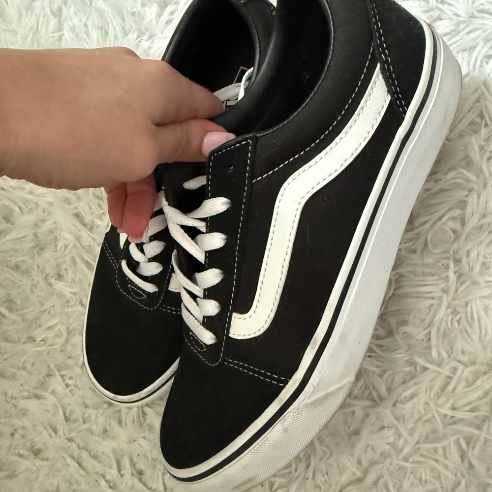 Womens Vans Size 9 black
